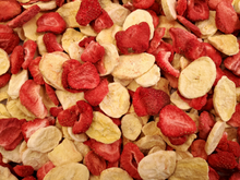 Load image into Gallery viewer, Higgins Sunburst Freeze Dried Fruit Strawberry Banana Treat
